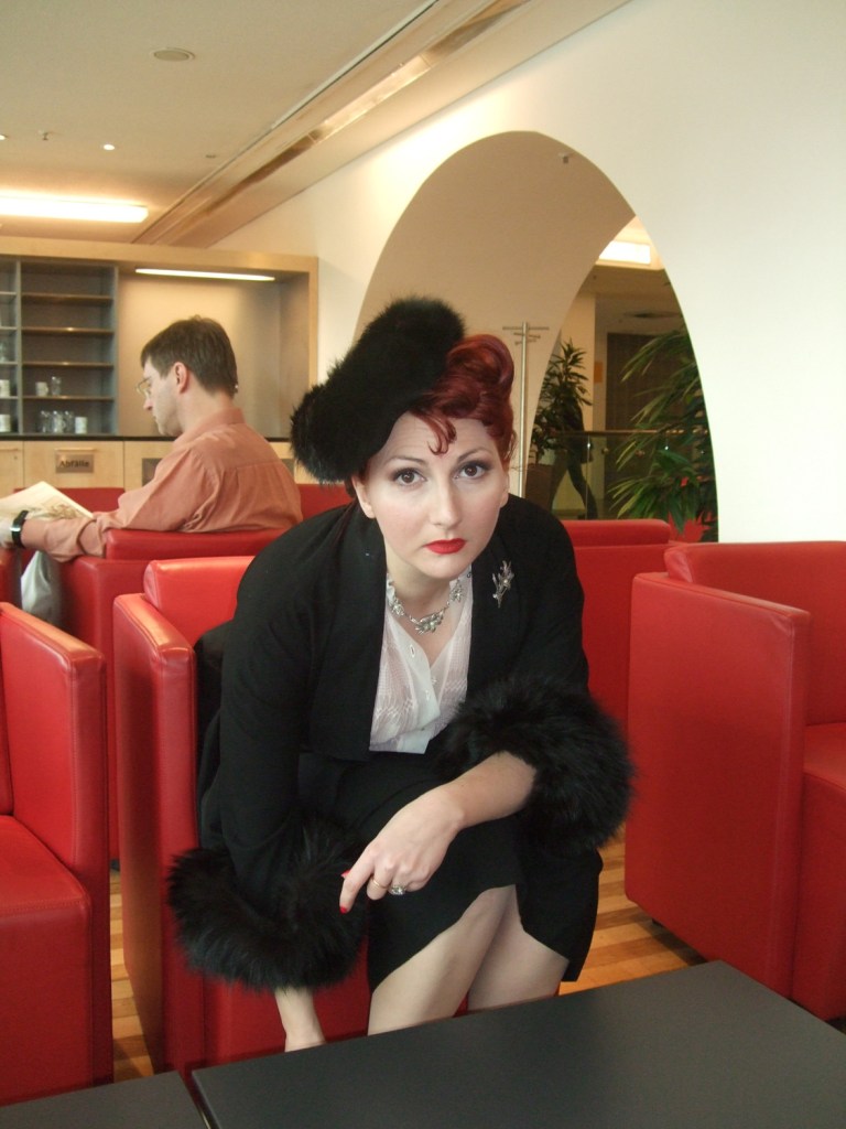 kitten with hurting feet