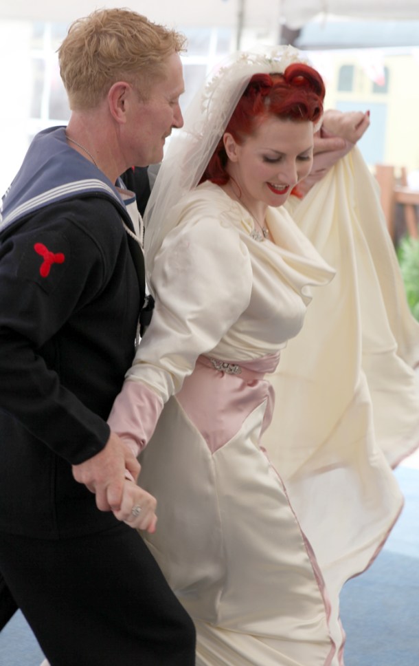 1940's wedding dance