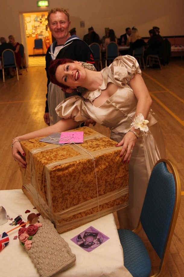 kitten-von-mew-wedding-gift