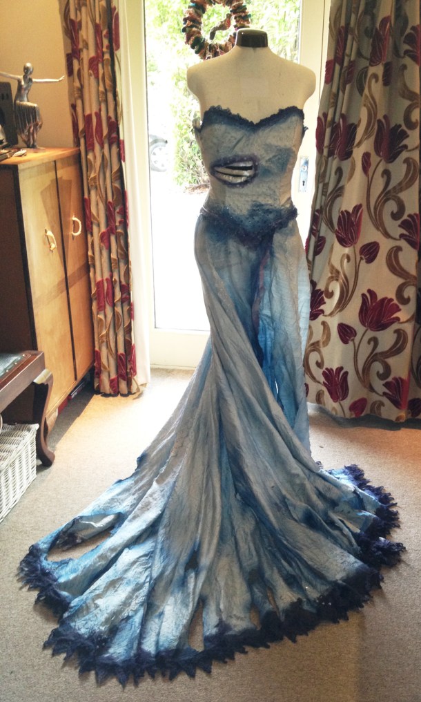 handmade-corpse-bride-costume-front