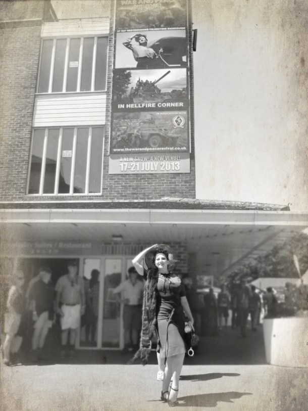 Kitten Von Mew Poster Girl