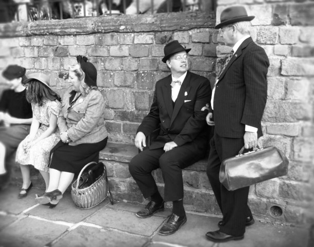 crich-tramway-ww2-weekend-civilians