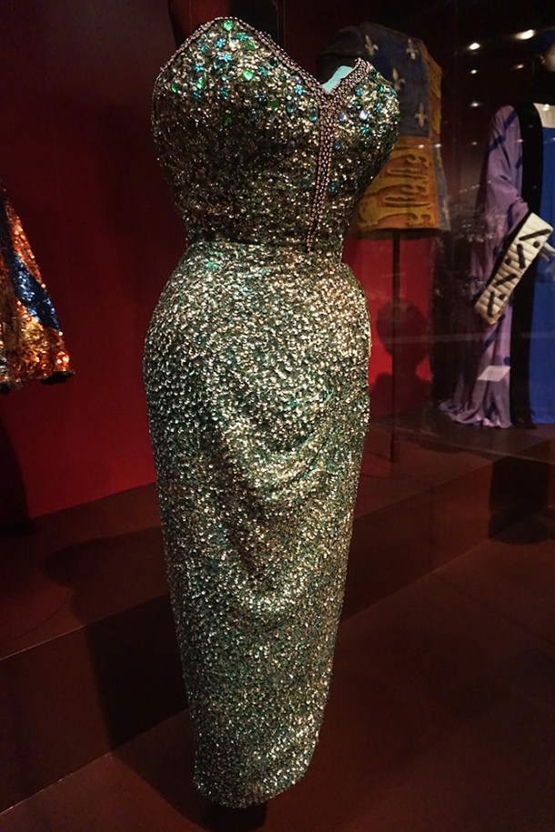 victoria-and-albert-museum-joan-rhodes-dress