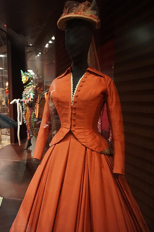 victoria-and-albert-museum-vivien-leigh-costume