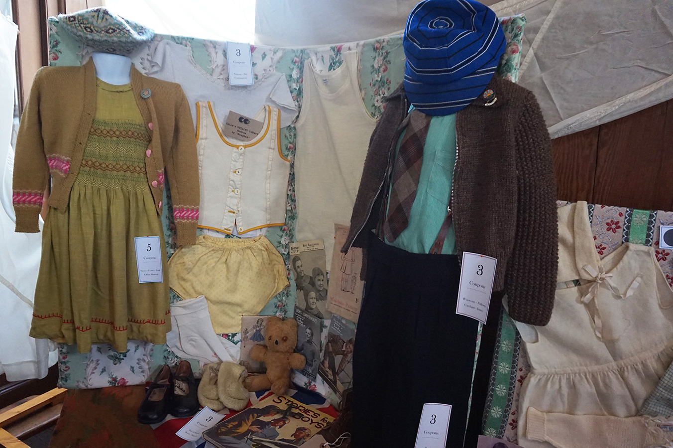 ww2 childrens clothing