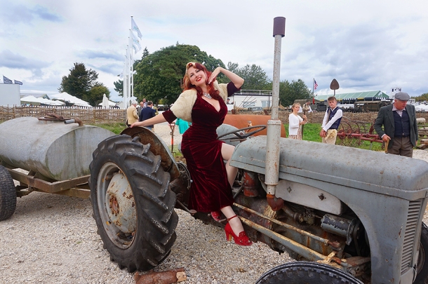 goodwood revival 40s pinup
