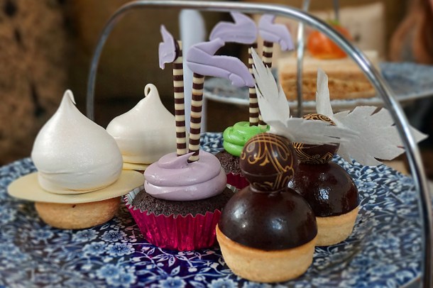 Fawsley Hall Cakes 2 web