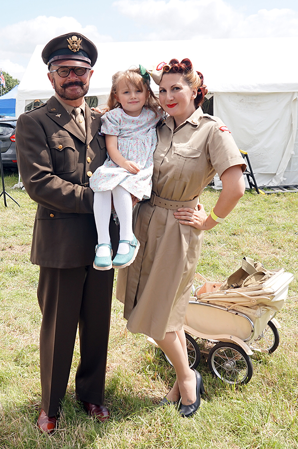 001 Festival of forties web