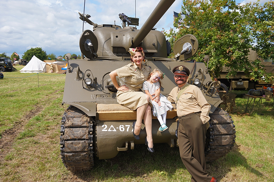 009 Festival of forties tank kitten von mew web