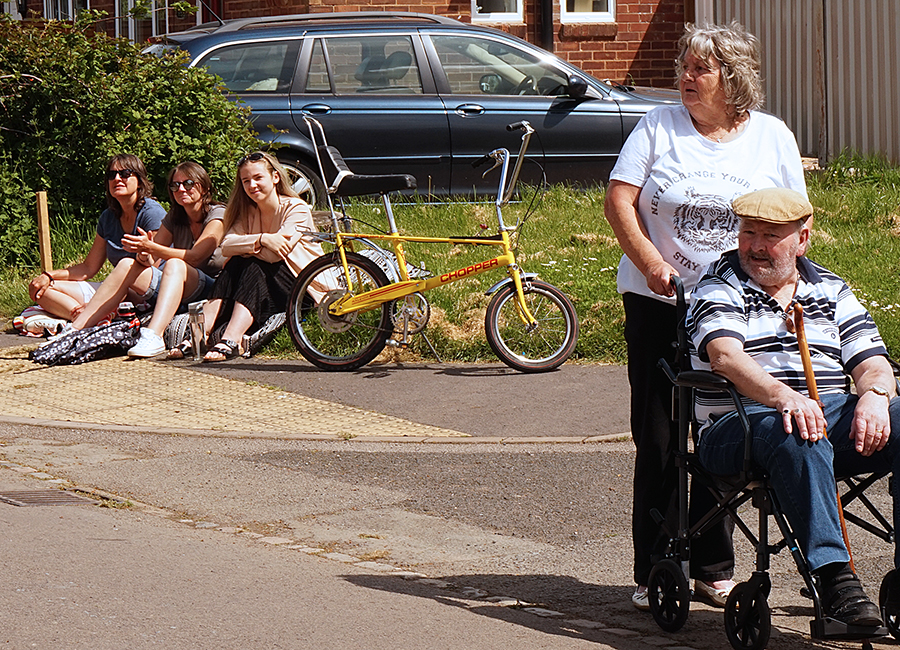 015 ve day - neighbours web